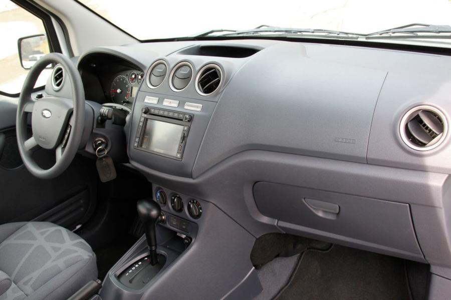  Ford Transit Connect 2010 года  (фото 29 из 109)